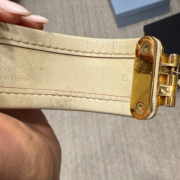 Louis Vuitton Vintage Cuff - Picture 9 of 9